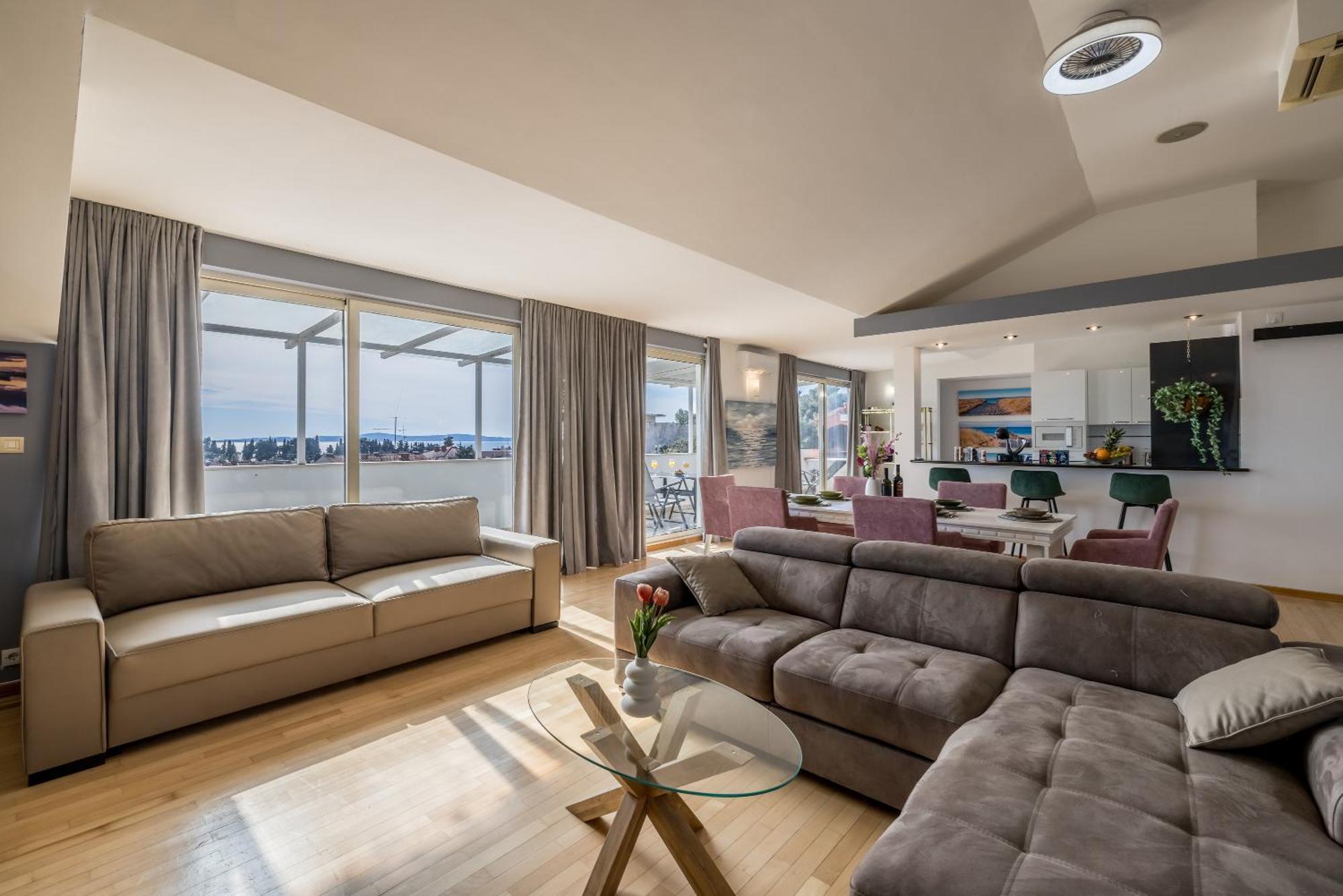 Urban Utopia Penthouse With Private Parking Split Exterior foto